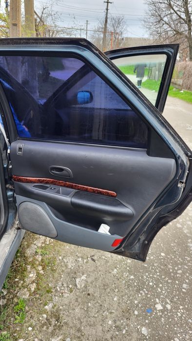 Автомобіль Renault Safran