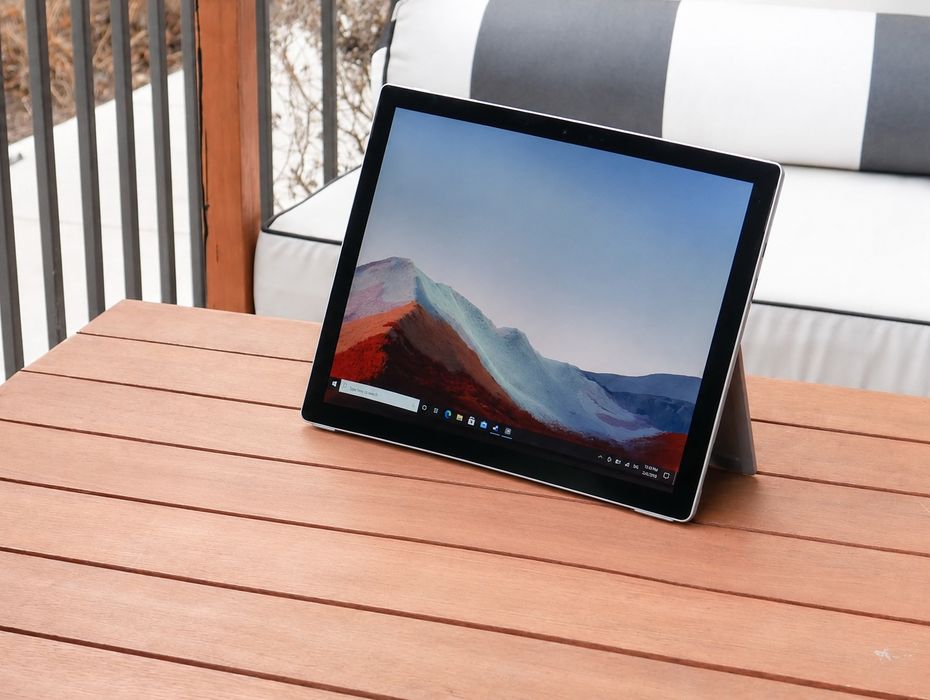 Microsoft Surface Pro 7 | i5 | 8GB RAM | 256GB SSD | Excelente Estado