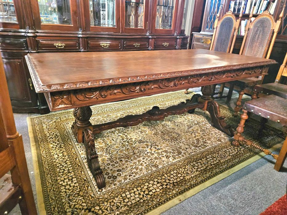 Mesa antiga em madeira maciça - óptimo estado - Só a mesa as cad