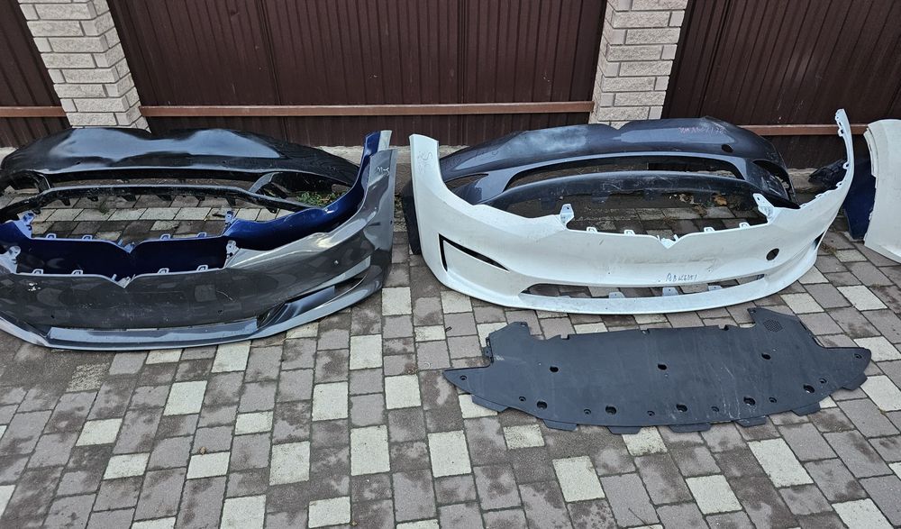Tesla X S Plaid бампер передний Тесла Х С бампер передній