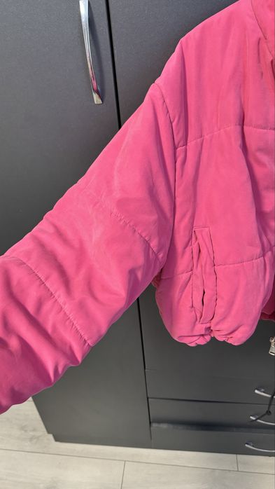 Трендова рожева куртка з затяжками на весну/осінь, стан нової, S-M