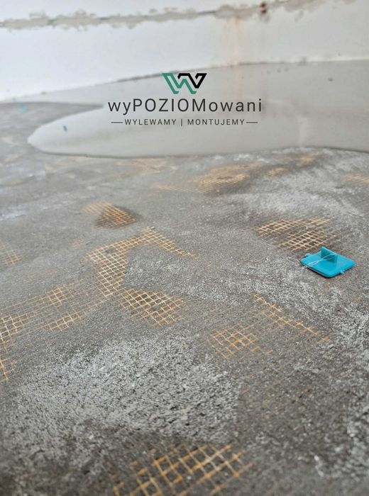 Wylewki samopoziomujace | samopoziom, montaż paneli winylowych | UZIN