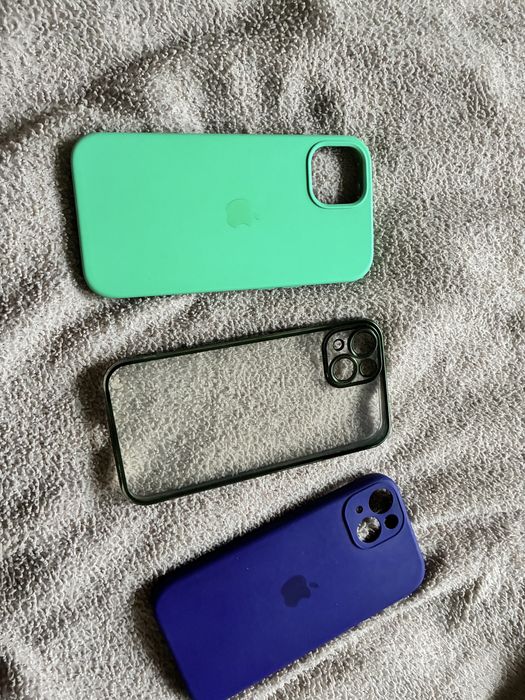 Чехлы iPhone 13
