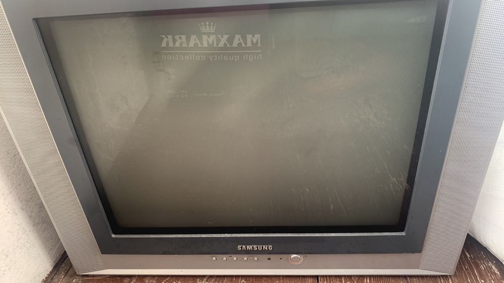 Телевізор робочий з пультом