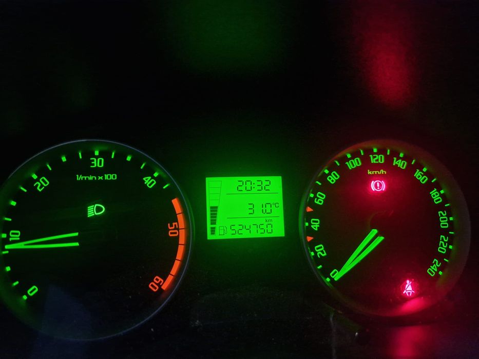 “Novo Preço! Skoda Fabia 1.4 TDI 2007 – 500.000 km – Inspeção