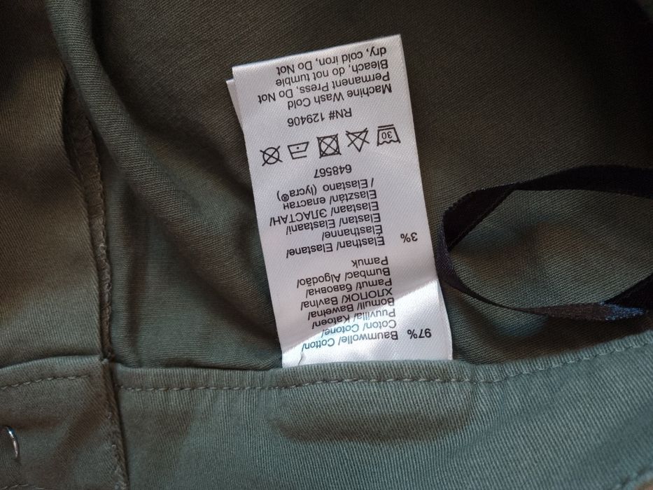 Spodnie z przetarciami dziurami khaki