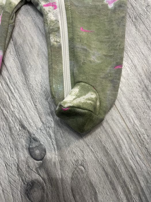 Nike śpioszki pajac 50-56 cm