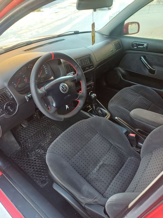Volkswagen Golf 4 .1.6.
Volkswagen Gol