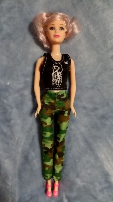 Лялька, Барбі, в одязі