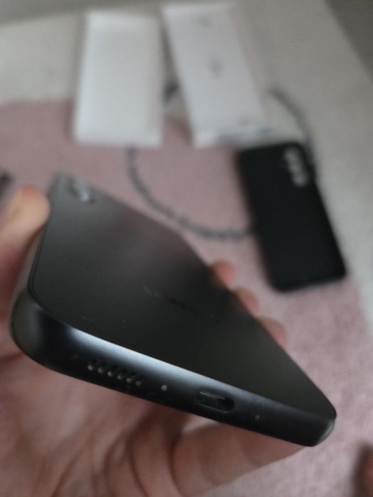 Samsung Galaxy A34 5G 128GB 6GB RAM Grafit – idealny stan