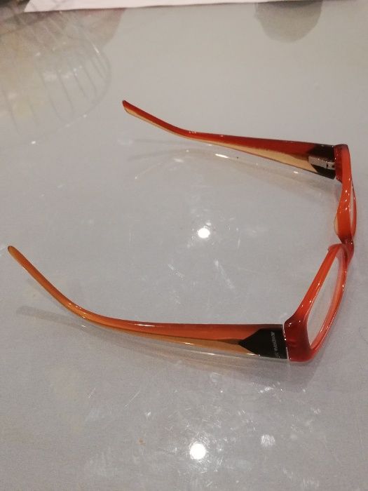 Óculos Mandarina Duck