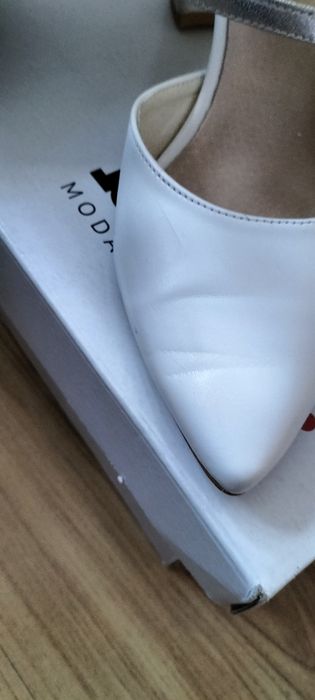 Buty ślubne Brillu czółenka na słupku rozm 39