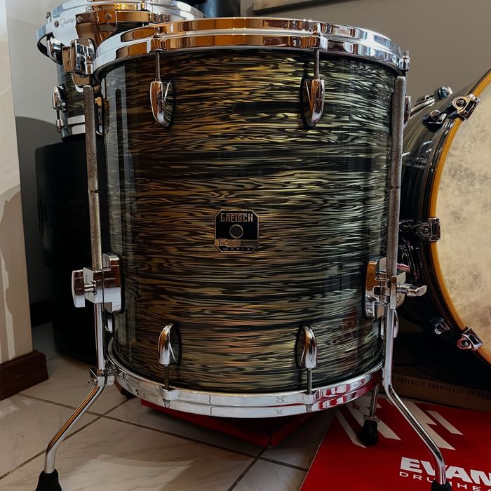 Gretsch Renown Maple + Hardcases