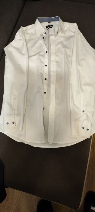 Sprzedam garnitur plus koszula