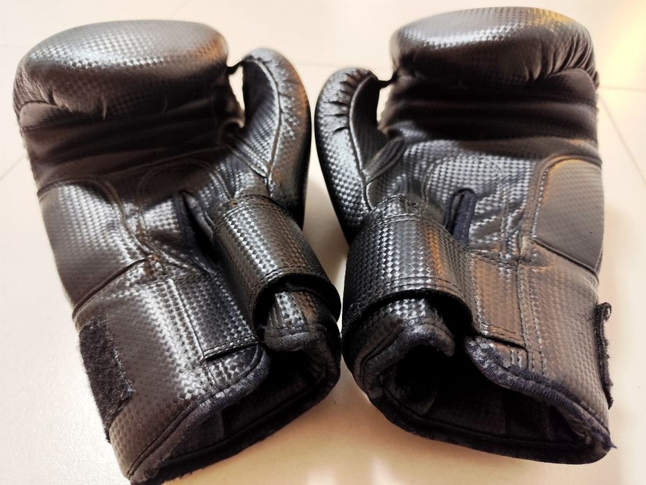 Luvas de Boxe para Adulto marca MKS (12 OZ)