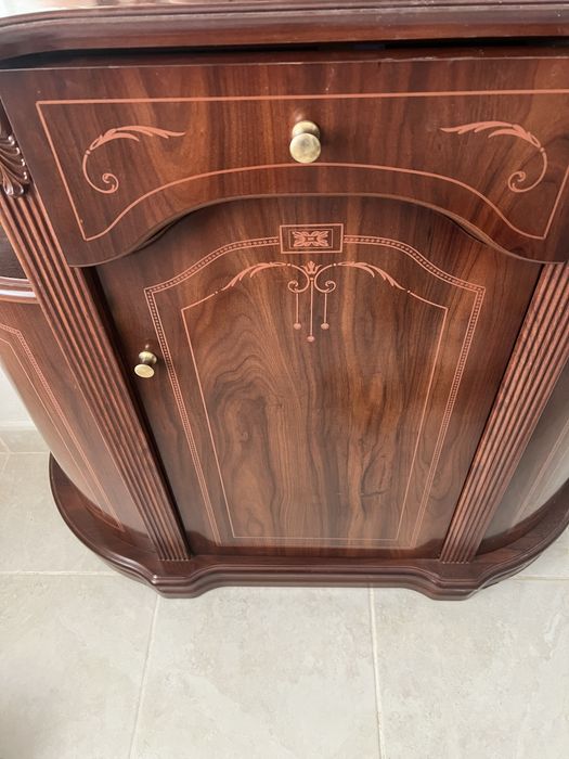 Sapateira com espelho