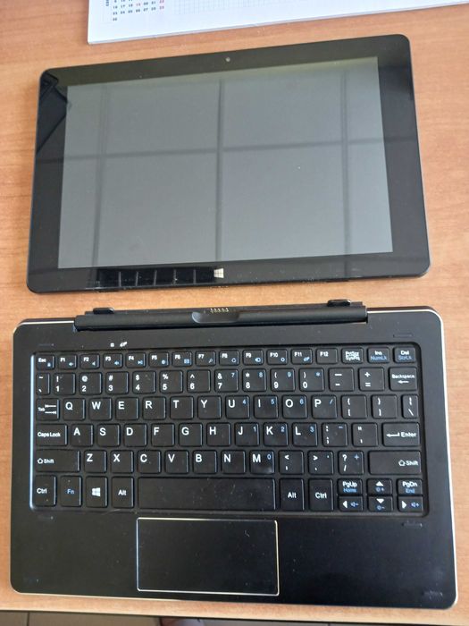 Sprzedam laptop/tablet Kruger&Matz Edge 1088 z odpinanym ekranem