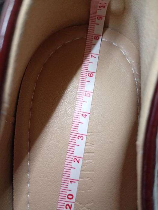 Nowe buty damskie na obcasie bordowe 45
