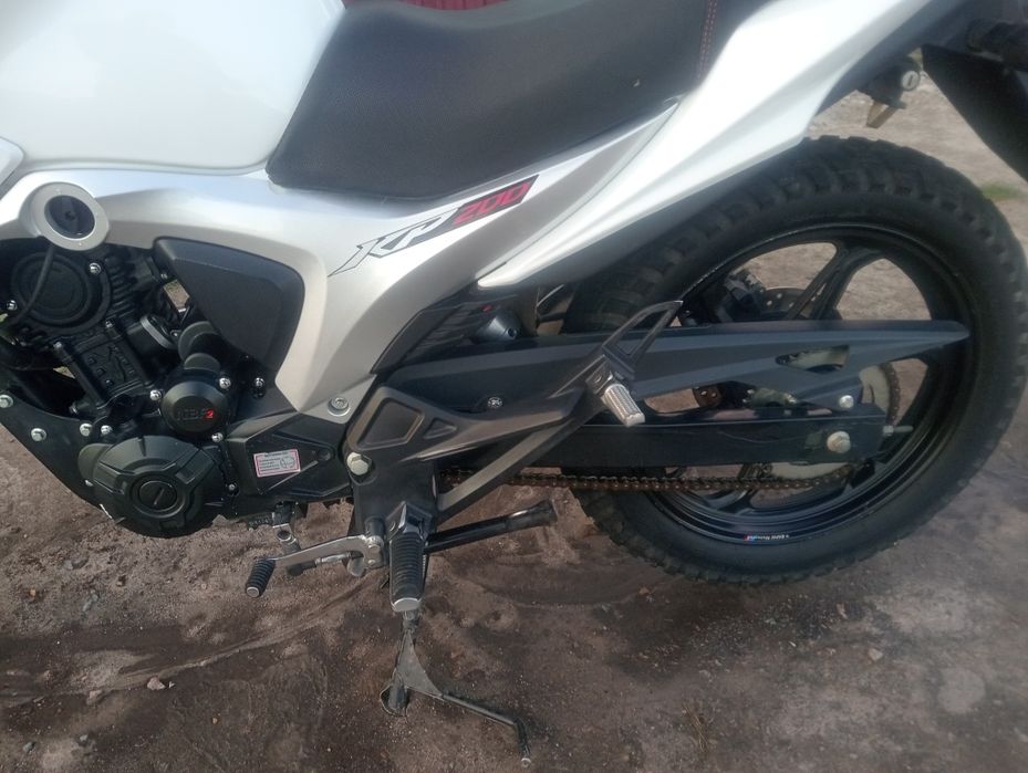 Мотоцикл Lifan kp 200