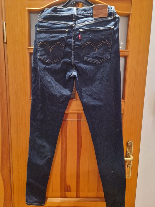 Levis Mile High Super Skinny 30/32