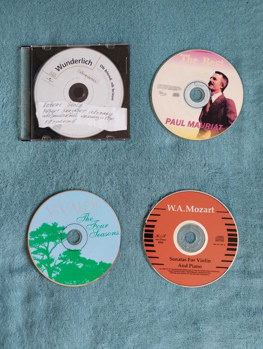 Диски CD Классика Vivaldii / Mozartt / Paul Mauriatt / Rodert Stolzz