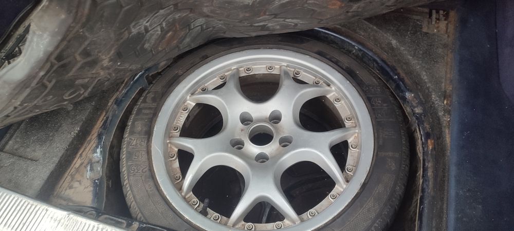 В продажі Ауди а 6 c5