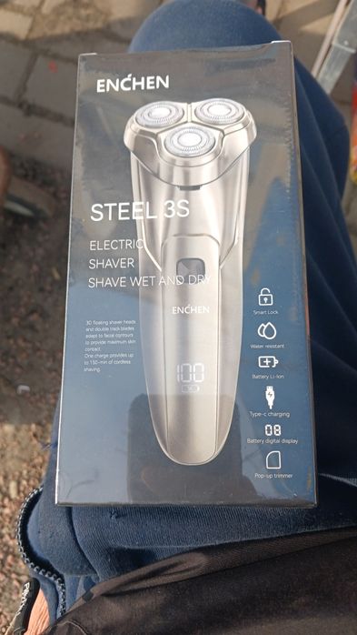 Елекробритва акумуляторна STEEL 3S