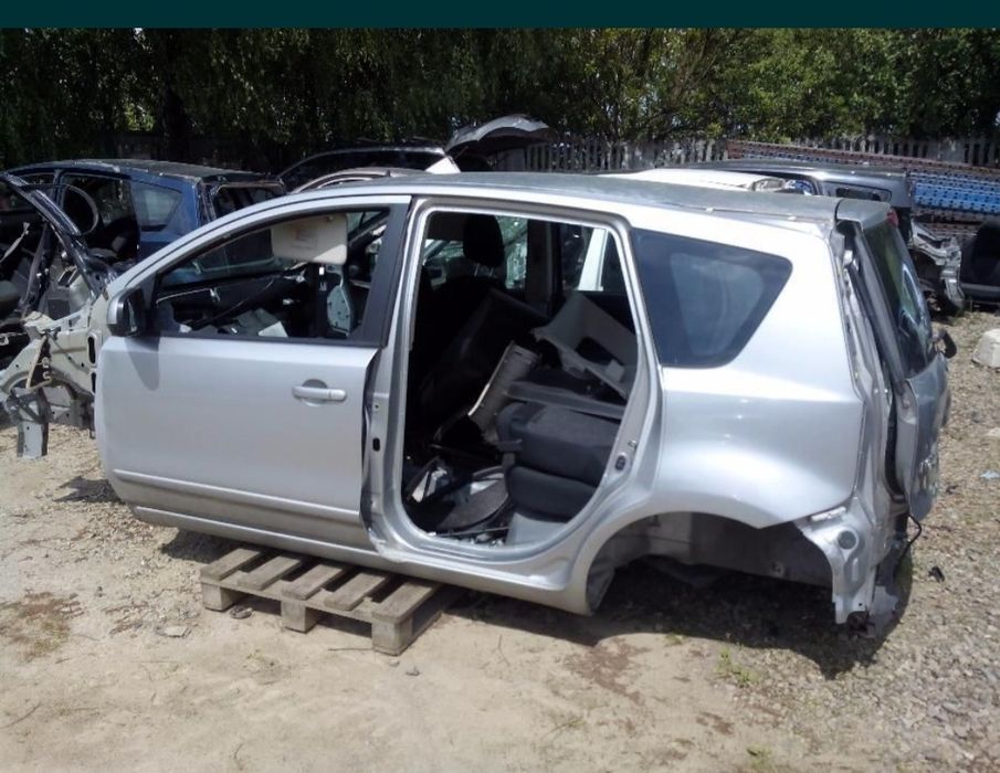 Nissan Note E11..