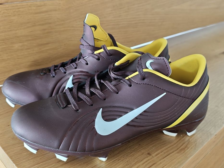 Nike Mercurial  R9