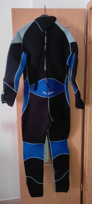Vendo Fato Neopren de Desporto aquático Marca: PEGASO MARINE [NOVO].