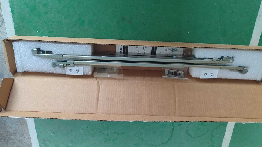 Guias de correr para bastidor informática