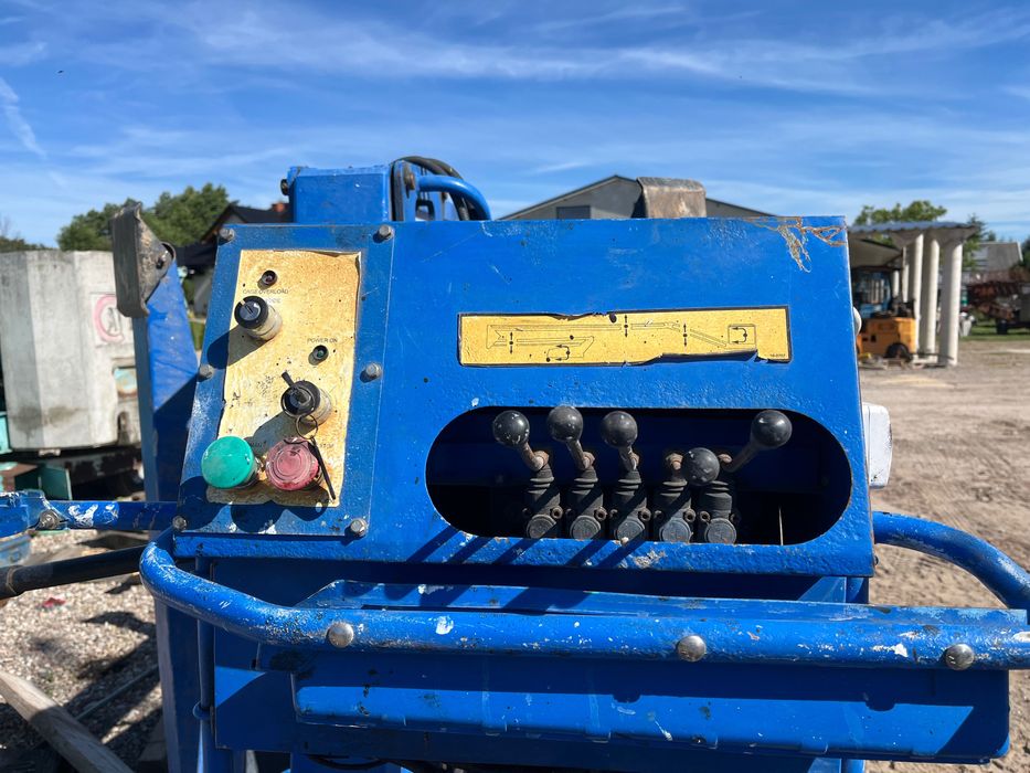 Podnosnik koszowy na przyczepie zwyżka