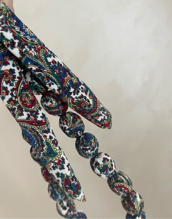 Намисто з українським орнаментом