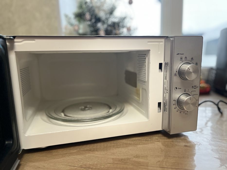 Мікрохвильовка Sharp