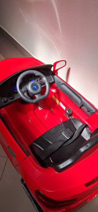 Carro elétrico para criança