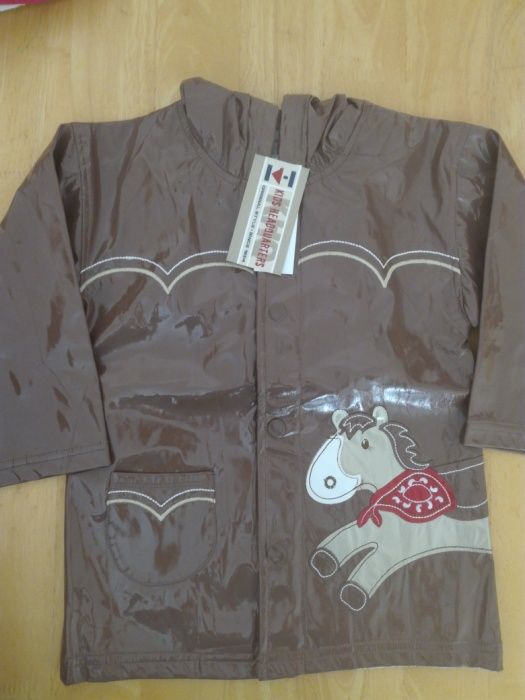 Kurtka, płaszczyk p/deszczowy, roz. 2 lata