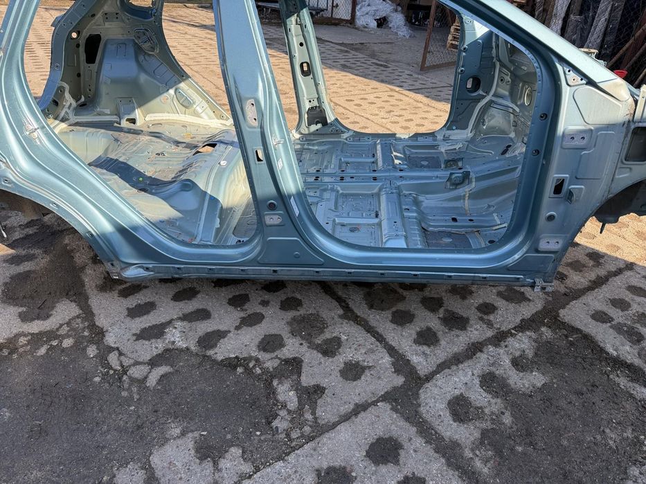 PRÓG SŁUPEK ŚRODKOWY PRAWY HYUNDAI KONA EV 2018-