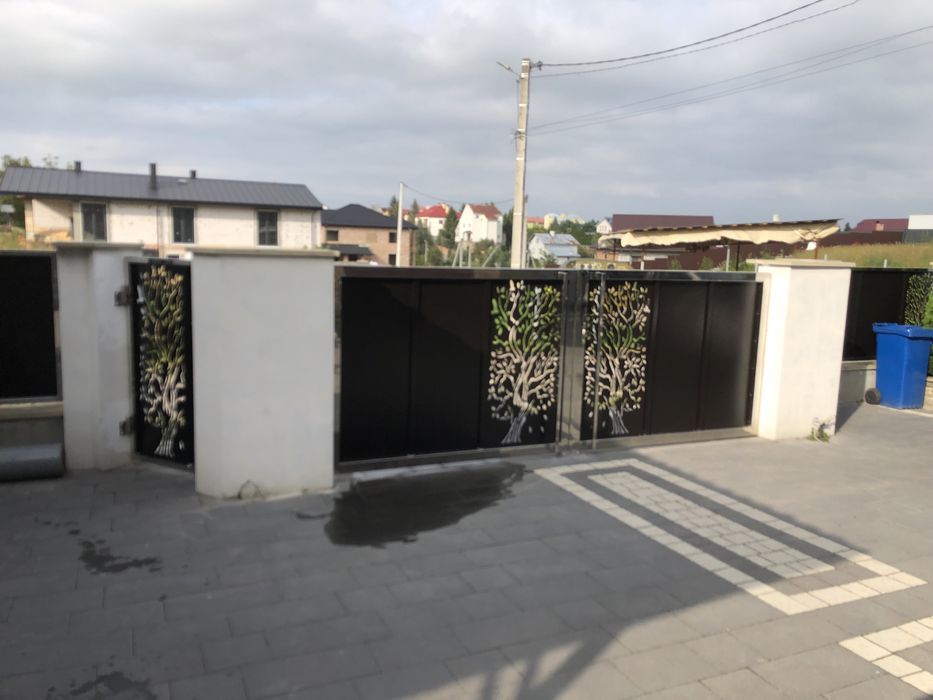 Садові меблі з нержавіючої сталі.Паркани.Огорожі.драбини для басейну