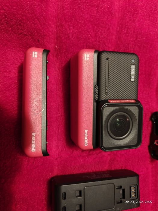 Insta360 One RS Twin Edition + Muitos Acessórios