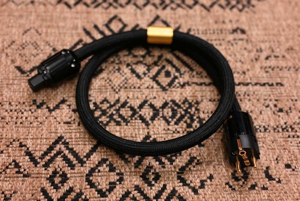 Przewód kabel zasilający audio ATAUDIO Schuko - IEC 1m nowy