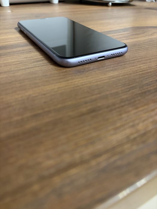 Iphone 11 64 GB fioletowy