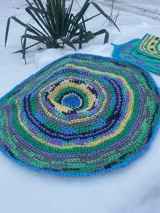 Килимок ручної роботи з пакетиків