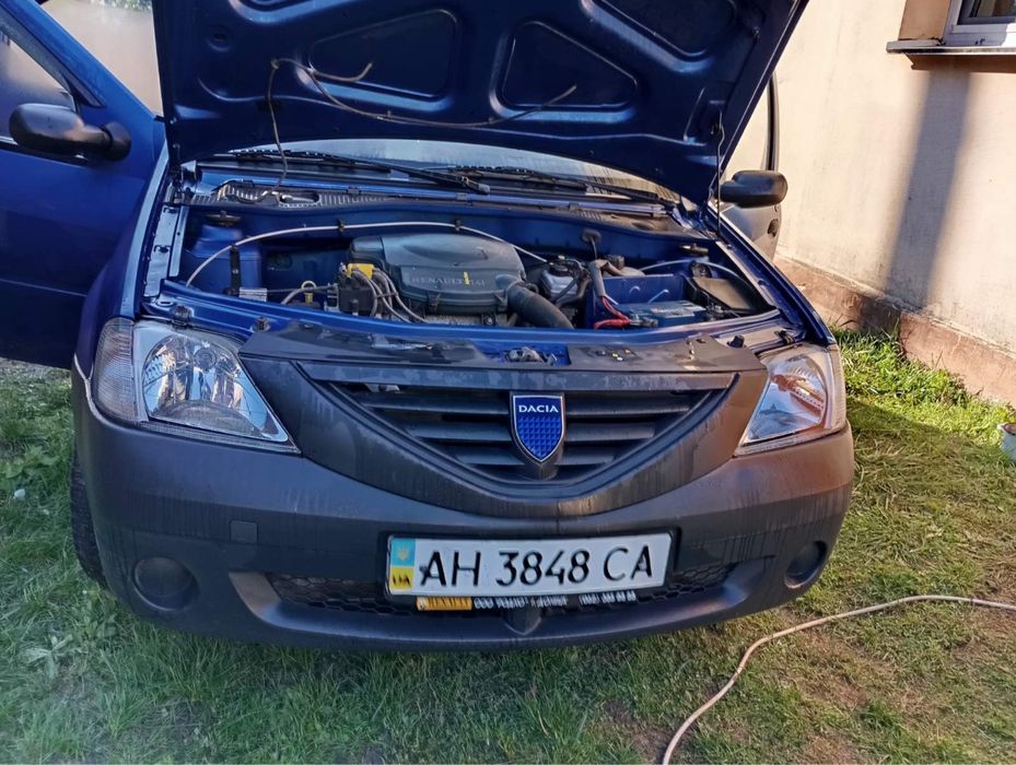 Продам Renault Logan 2006 года, 1.4 бензин