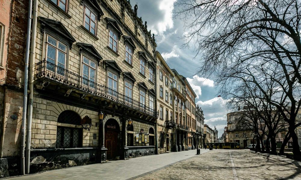 Гід по Львову / екскурсовод / Екскурсії Львів/  Экскурсии Львов Гид