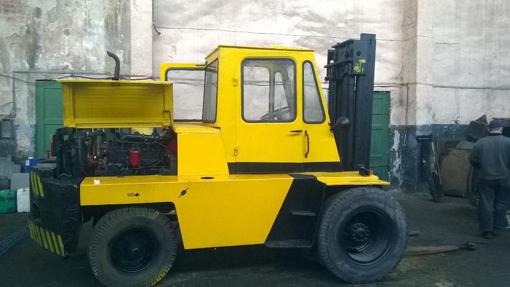 Львівський навантажувач дизельний погрузчик і все до нього