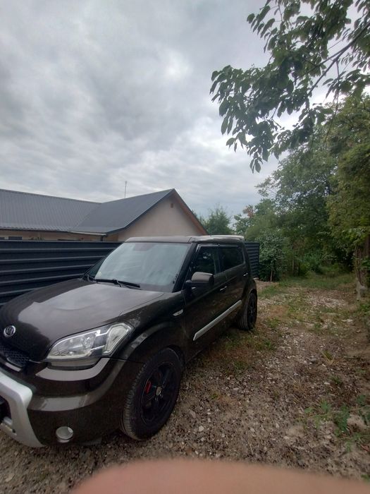 KIA SOUL 2011 VIN KNAJT813AB7336444 фото оголошення 2 з 8