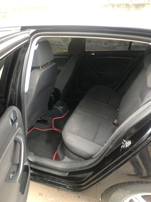 Гольф 5 2004 року