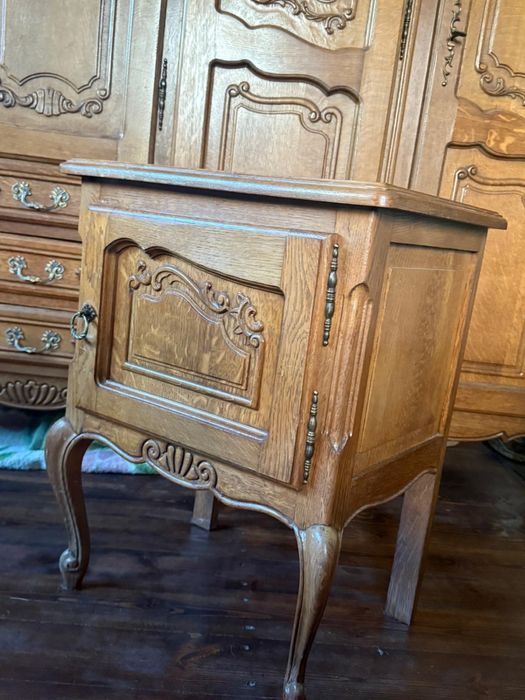 Zestaw mebli ludwik ludwikowskich dąb szafa toaletka łóżko