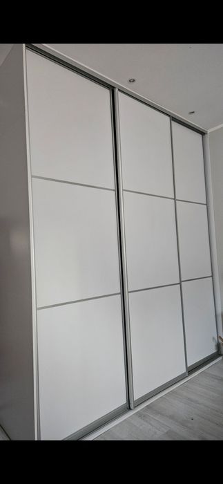 Szafa biała do zabudowy