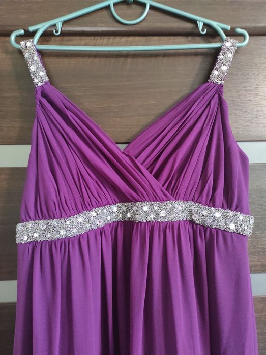 Жіночі сукні, довгі плаття